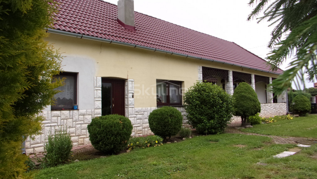 Predaj rodinného domu, rekonštrukcia, pozemok 1495 m2, Nová Ves nad Žitavou, Nitra